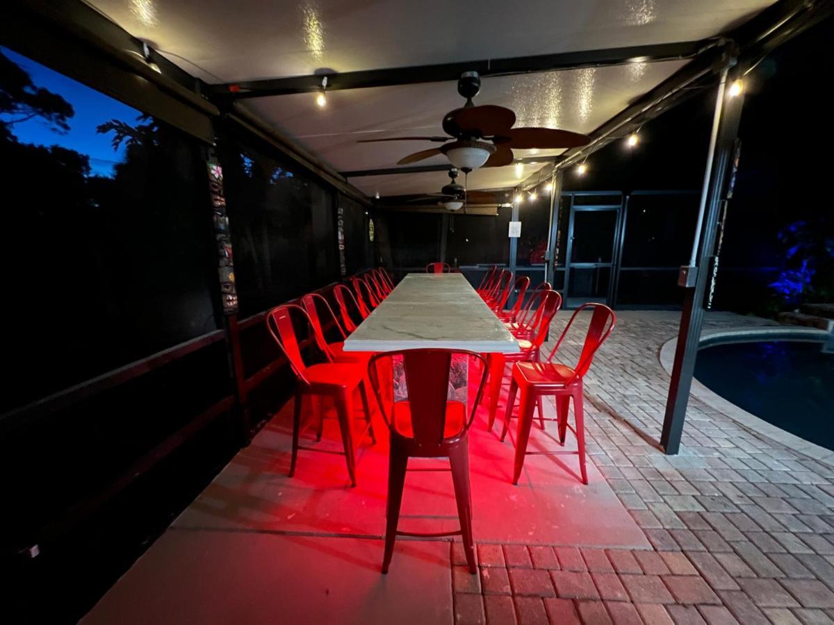 Вілла Poolside Cocoa Oasis W/ Tiki Bar! Frontenac Екстер'єр фото